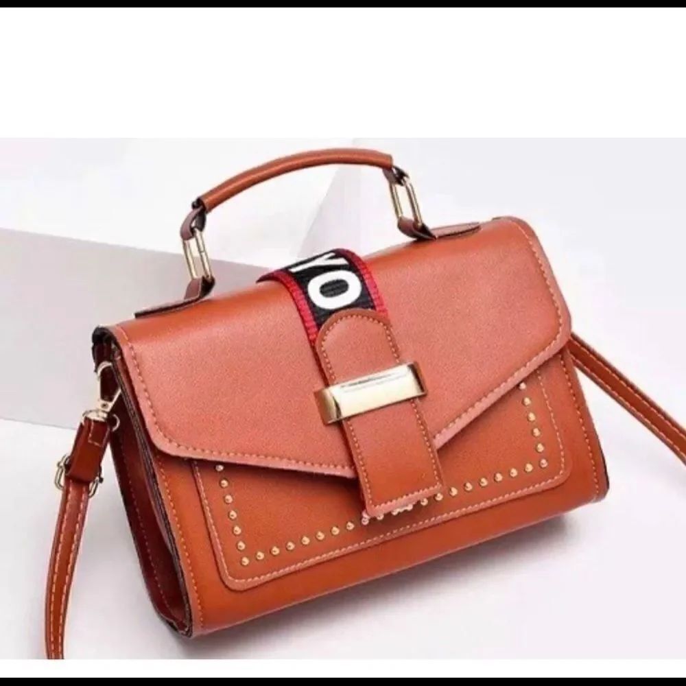 Trendy high quality women’s casual handbags 👜 🌷